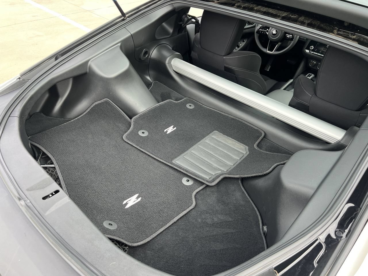 Used 2024 Nissan Z Sport w/ Floor Mat Package RWD image 28