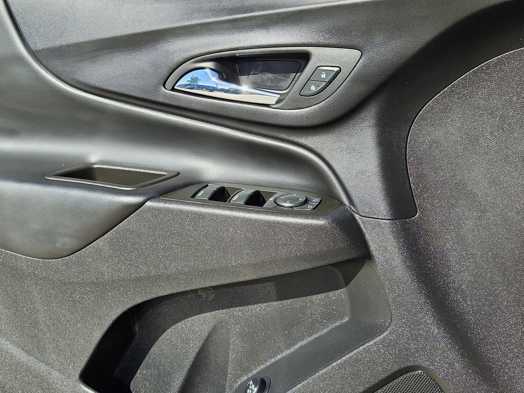 Used 2023 Chevrolet Equinox LT image 27
