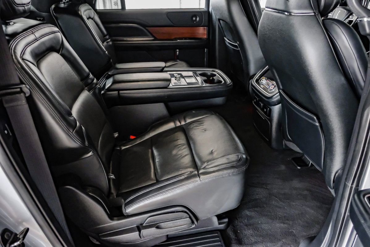 Used 2020 Lincoln Navigator L Reserve RWD image 35