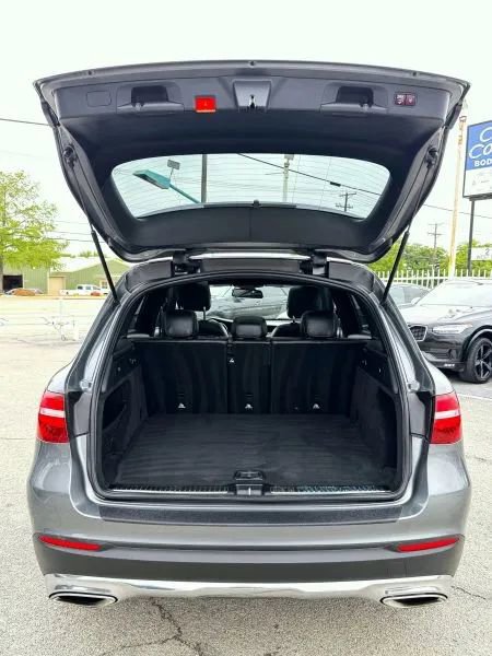 Used 2019 Mercedes-Benz GLC 300 4MATIC image 14