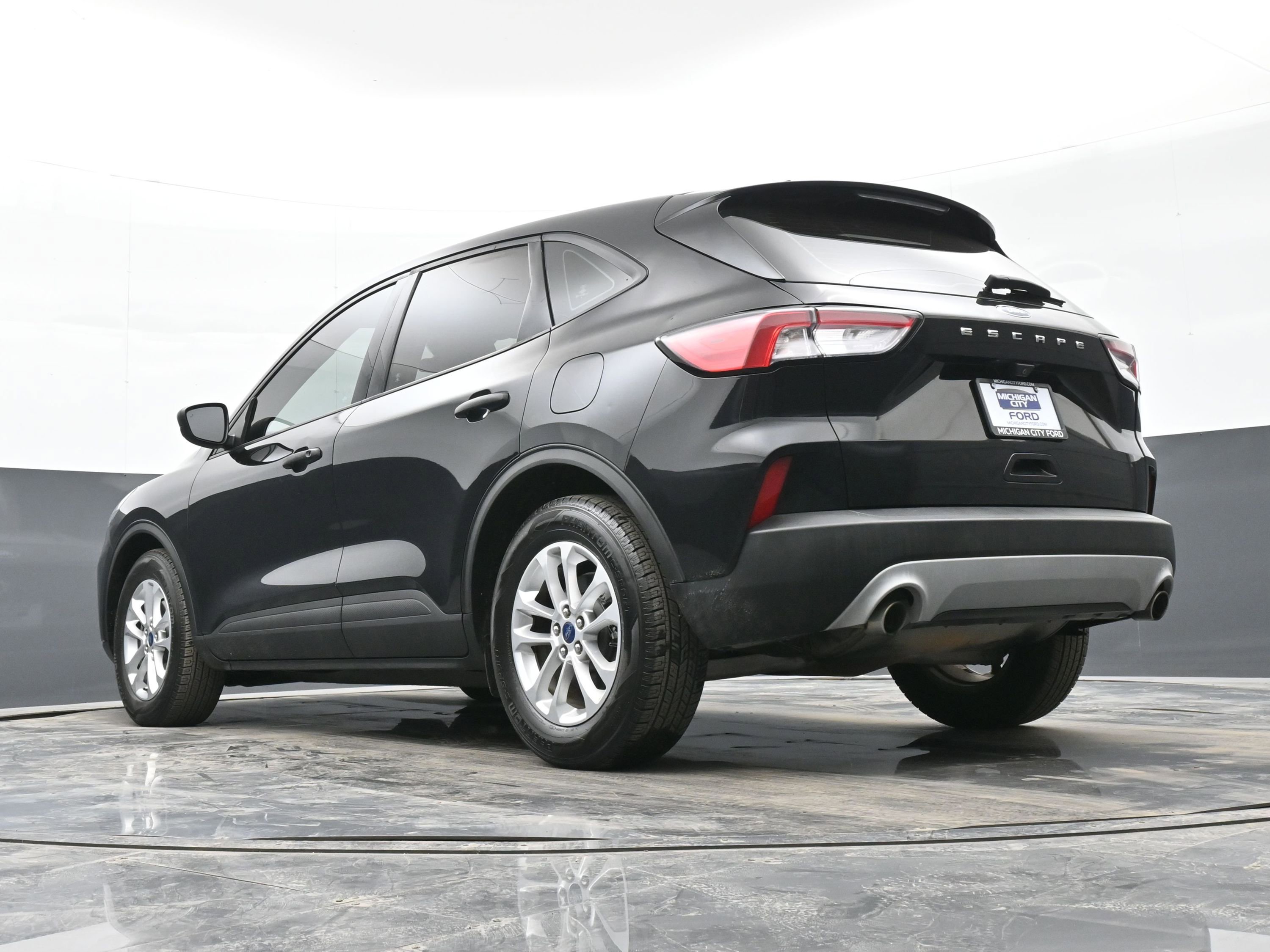 Used 2022 Ford Escape S image 42