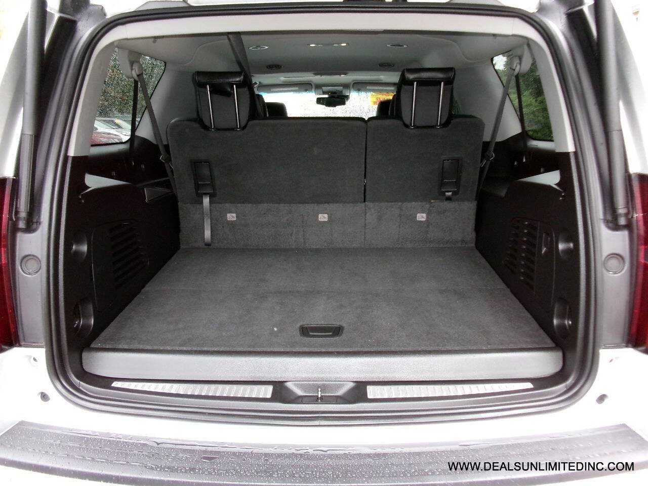 Used 2019 Chevrolet Suburban LT AWD/4WD image 25