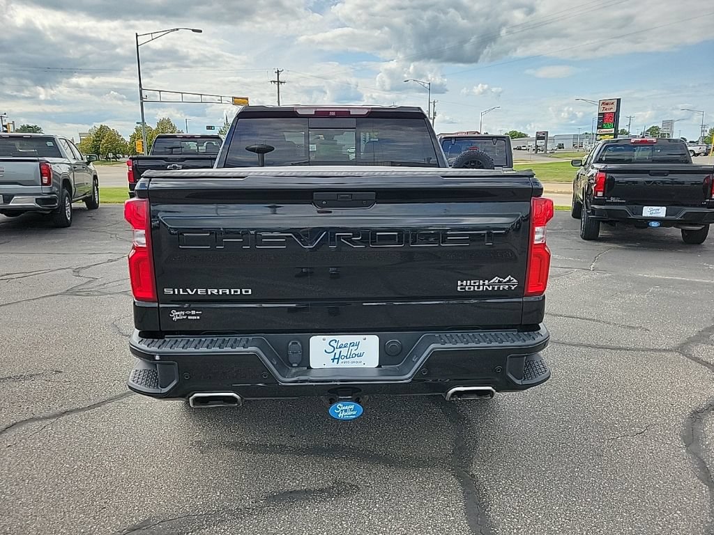 Used 2019 Chevrolet Silverado 1500 High Country w/ Technology Package AWD/4WD image 6