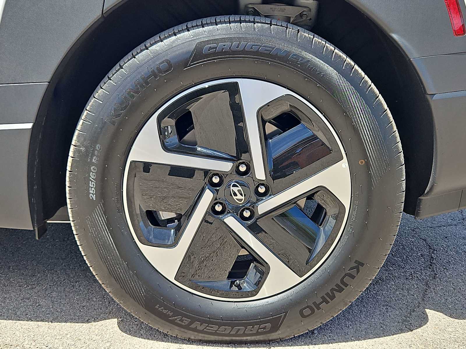 Certified 2026 Hyundai Ioniq 9 SE AWD/4WD image 13