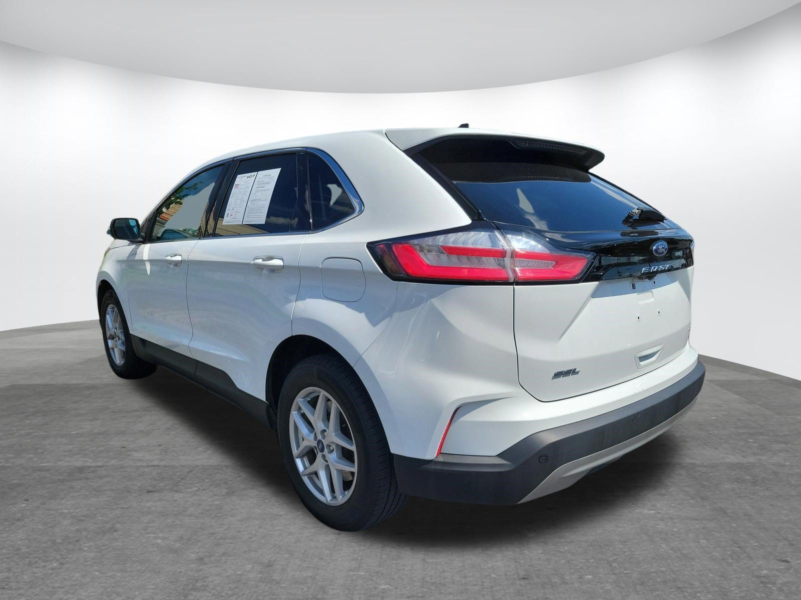Used 2024 Ford Edge SEL AWD/4WD image 29