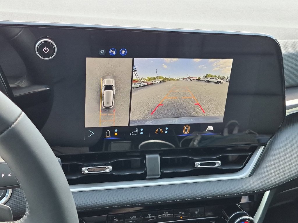 New 2027 Chevrolet Equinox LT w/ Convenience Package II FWD image 25