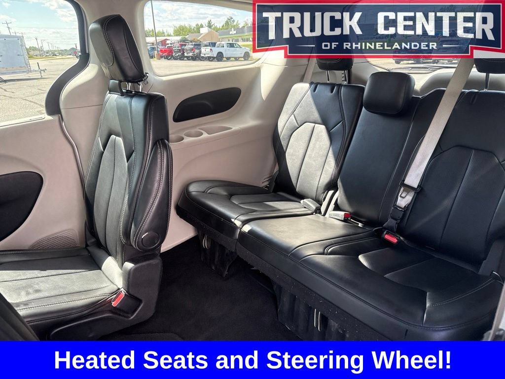 Used 2024 Chrysler Pacifica Touring-L FWD image 28