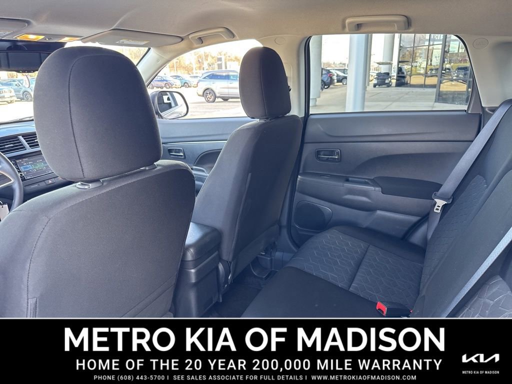 Used 2025 Mitsubishi Outlander Sport ES image 25