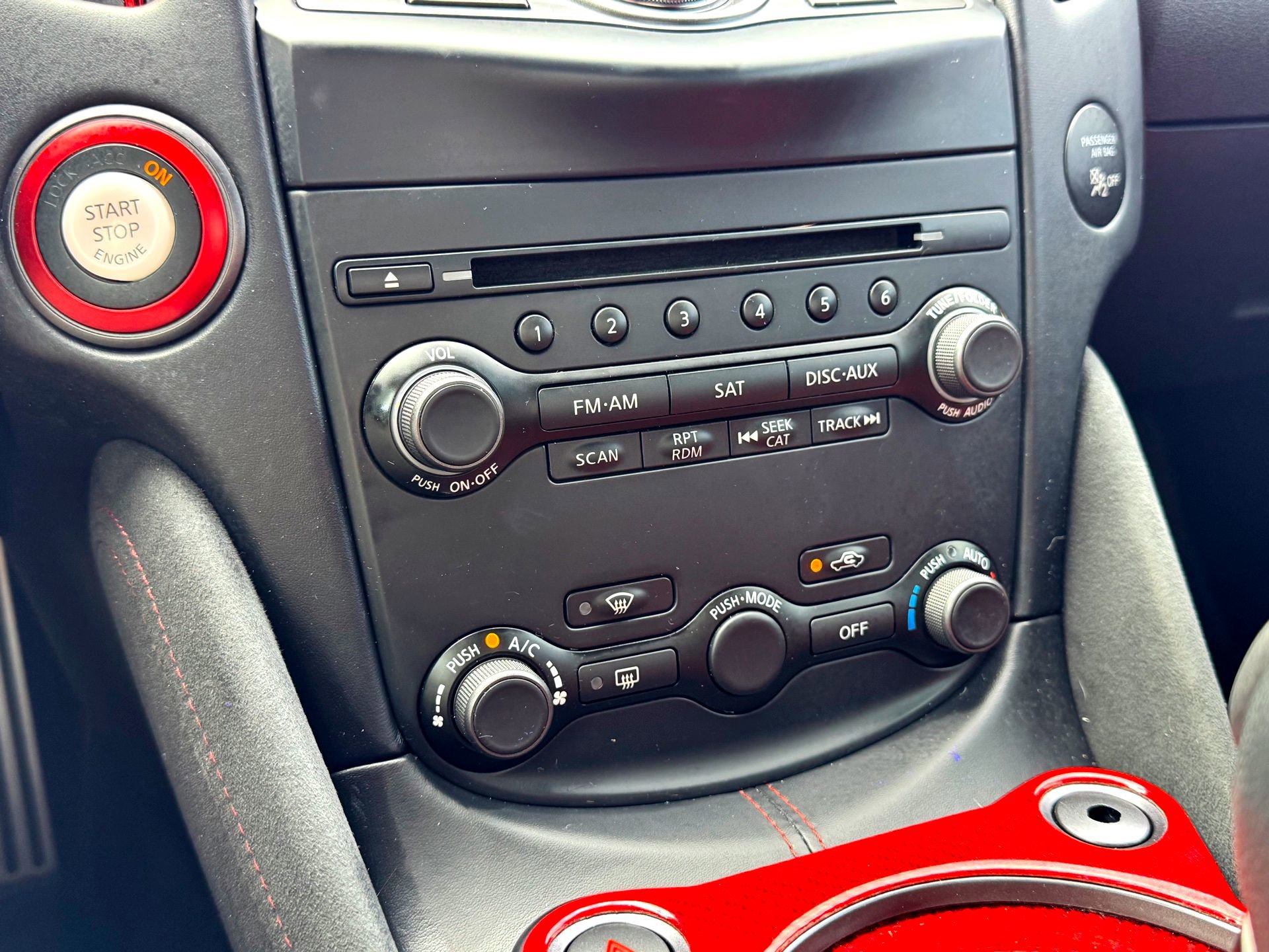 Used 2017 Nissan 370Z NISMO image 33