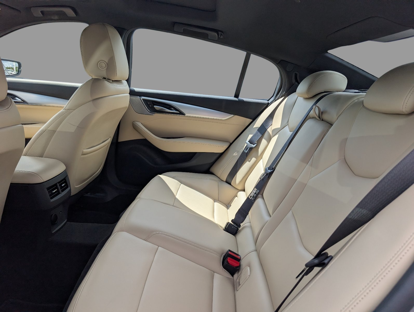Certified 2024 Cadillac CT5 Luxury w/ Sun And Sound Package RWD image 32