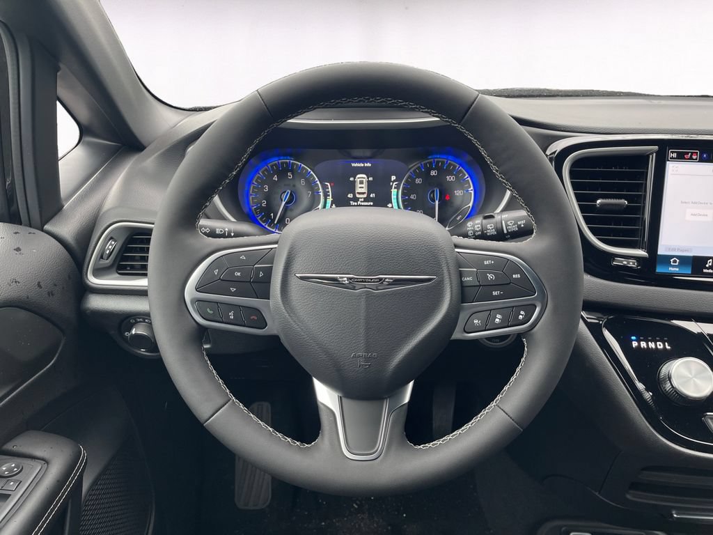 New 2026 Chrysler Voyager LX FWD image 12