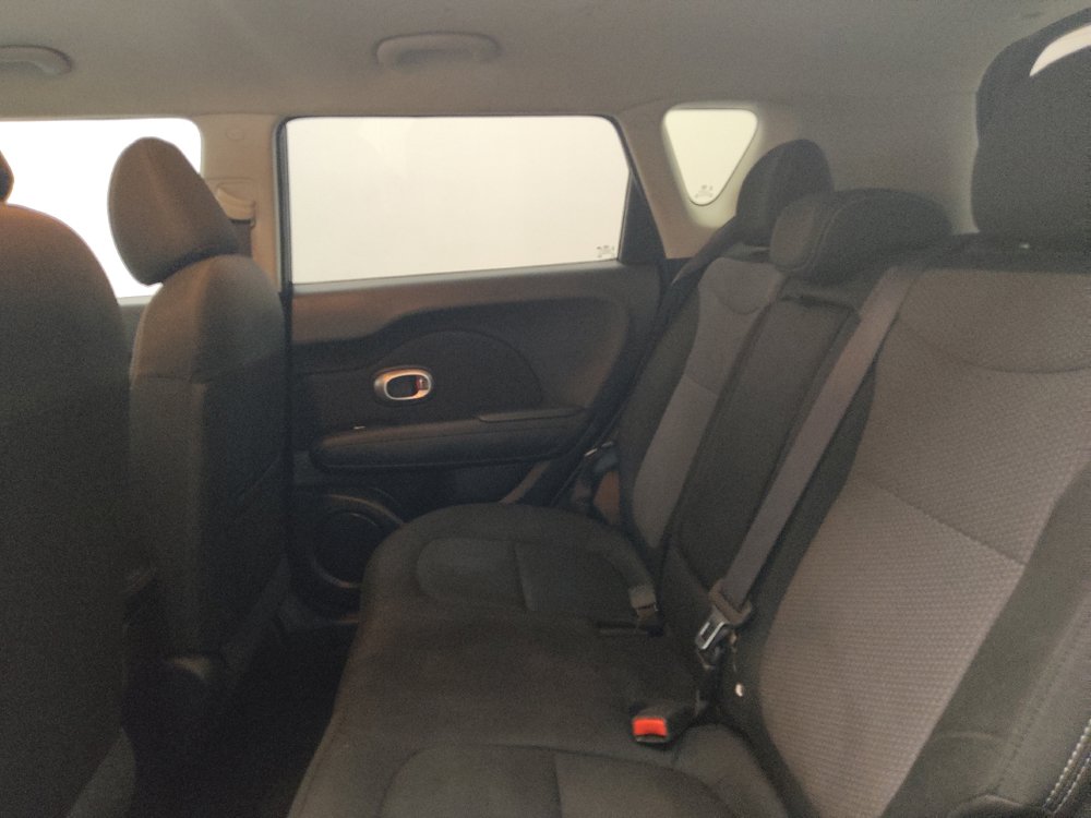 Used 2018 Kia Soul + FWD image 18