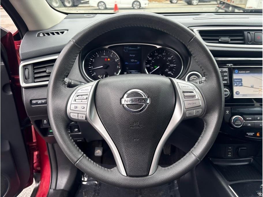 Used 2016 Nissan Rogue SL w/ SL Premium Package image 15