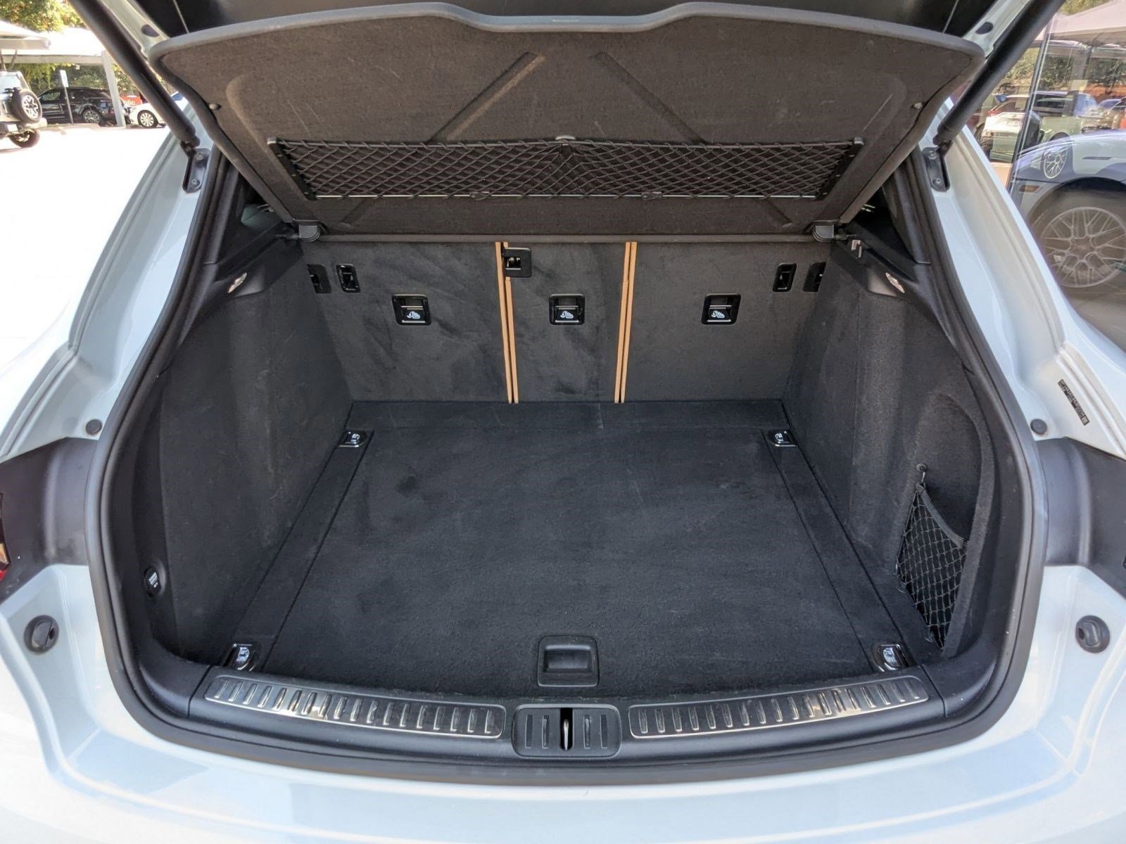 Used 2017 Porsche Macan image 22