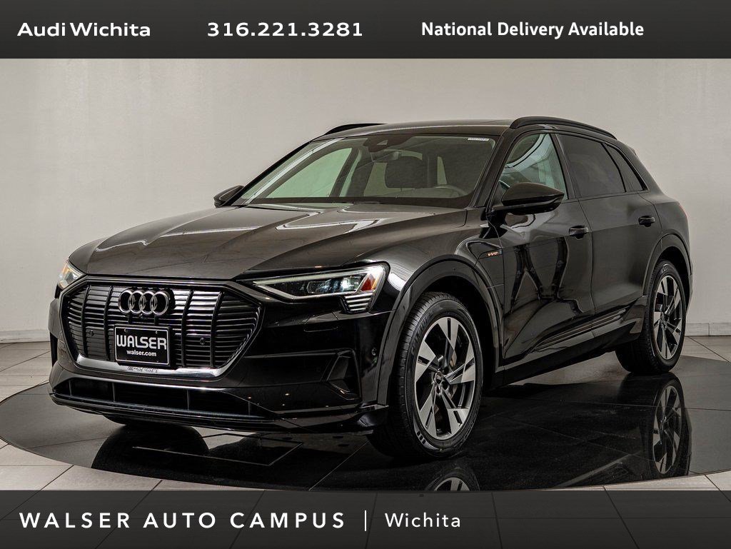 Used 2022 Audi e-tron Premium w/ Convenience Plus Package image 1