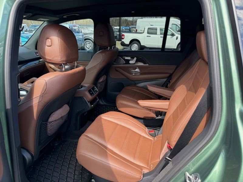 Used 2026 Mercedes-Benz GLS 450 4MATIC image 6