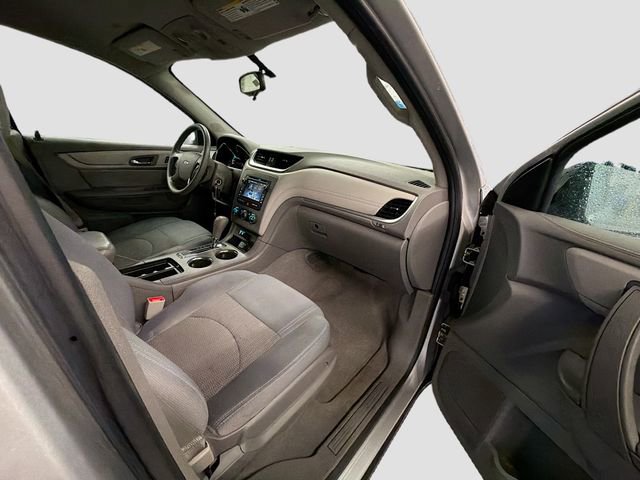 Used 2017 Chevrolet Traverse LS image 27