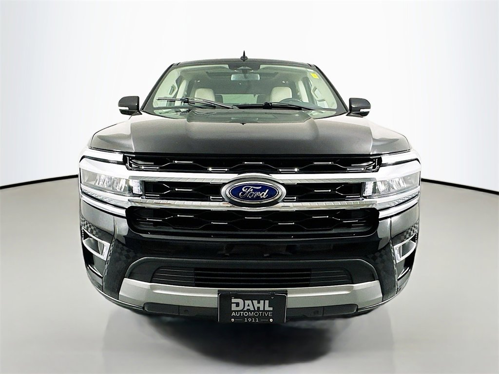 Used 2024 Ford Expedition Limited image 2