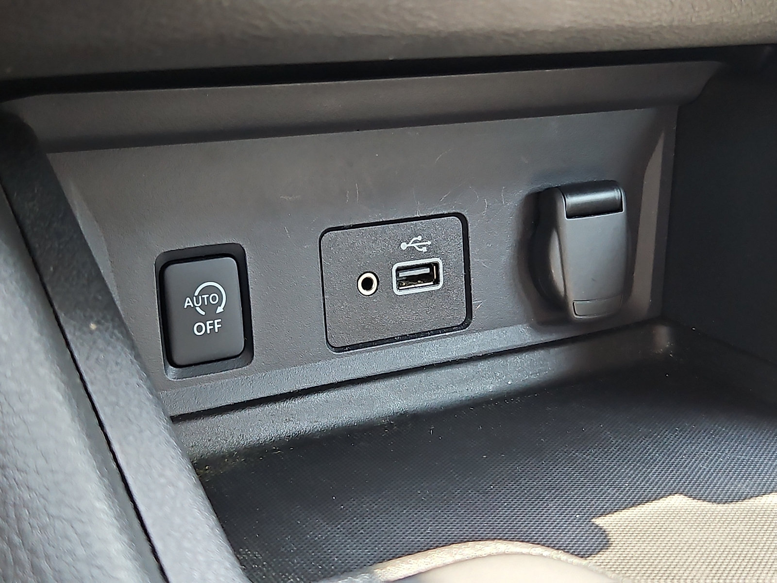 Certified 2024 Nissan Sentra S FWD image 21