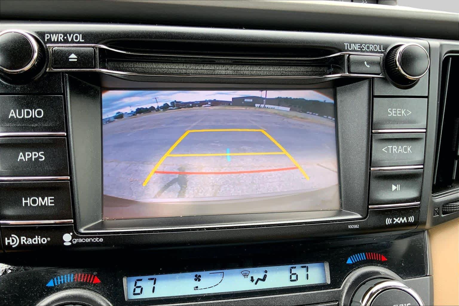 Used 2017 Toyota RAV4 XLE AWD/4WD image 29