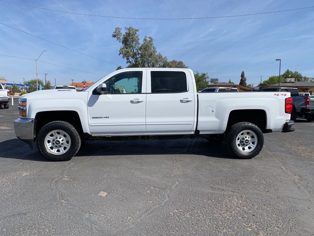 Used 2018 Chevrolet Silverado 2500 LT AWD/4WD image 3