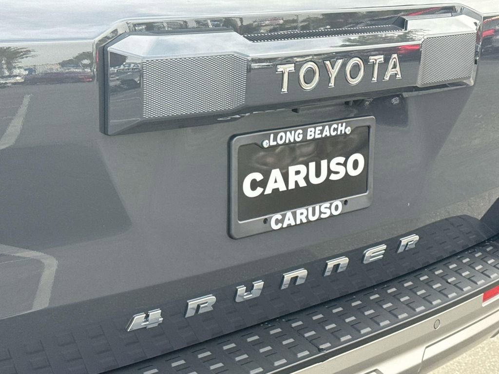 Used 2025 Toyota 4Runner Limited image 6