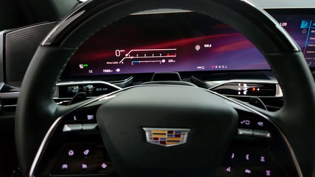 Certified 2026 Cadillac Escalade ESV Sport w/ LPO, ONYX Package image 13