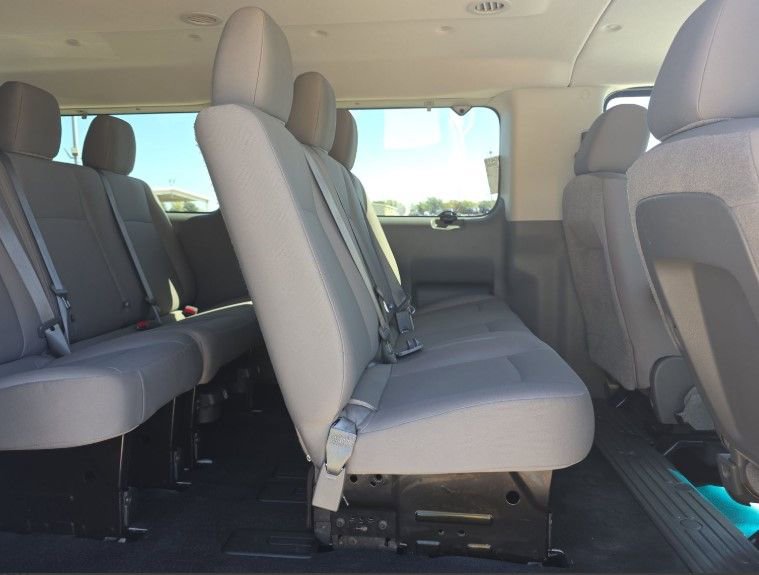 Used 2020 Nissan NV 3500 S image 9