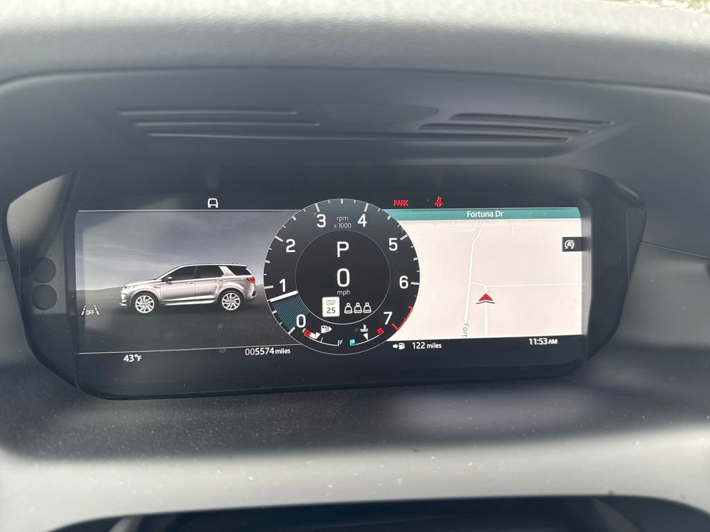 Used 2024 Land Rover Discovery Sport S image 27