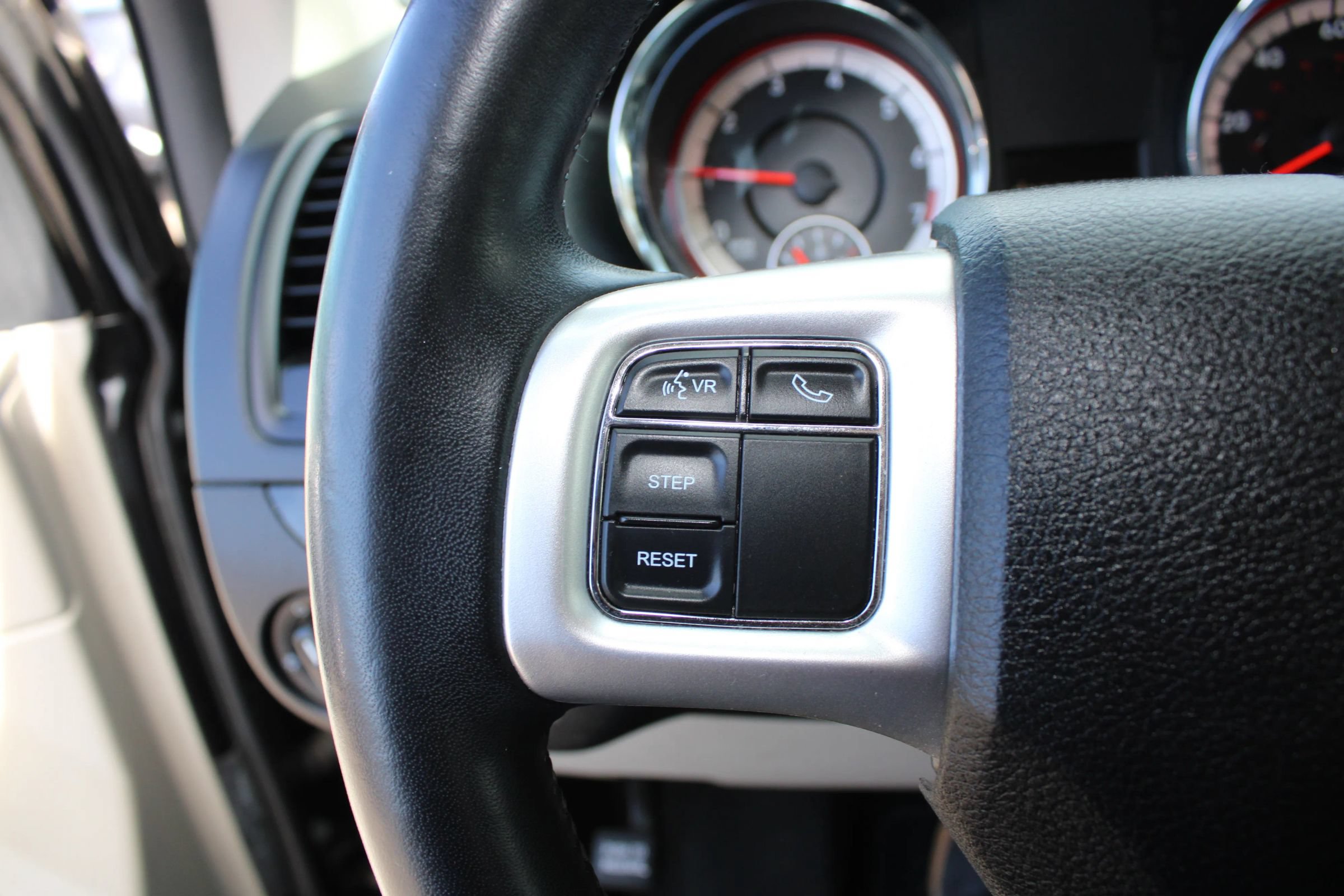 Used 2017 Dodge Grand Caravan SE w/ Power Window Group FWD image 15