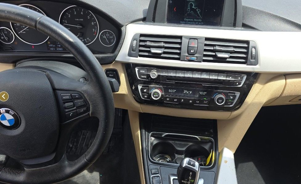 Used 2018 BMW 320i Sedan w/ Convenience Package image 8