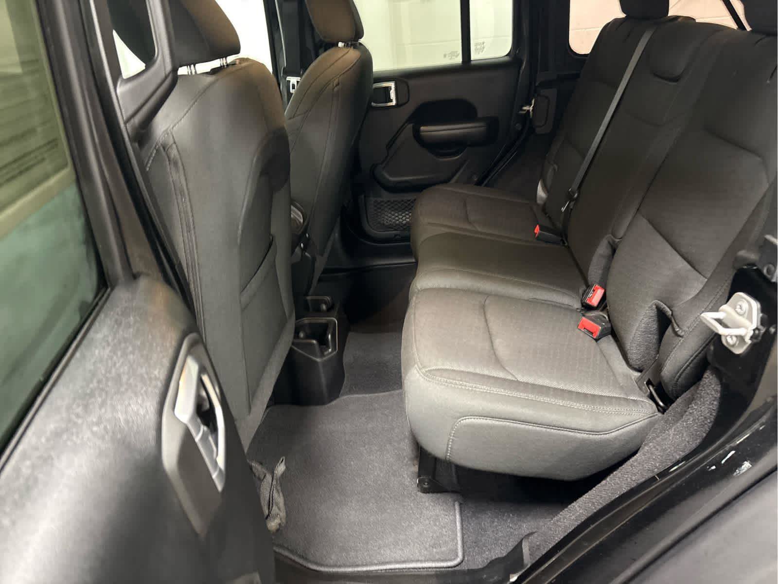 Used 2021 Jeep Wrangler Unlimited Sport image 36