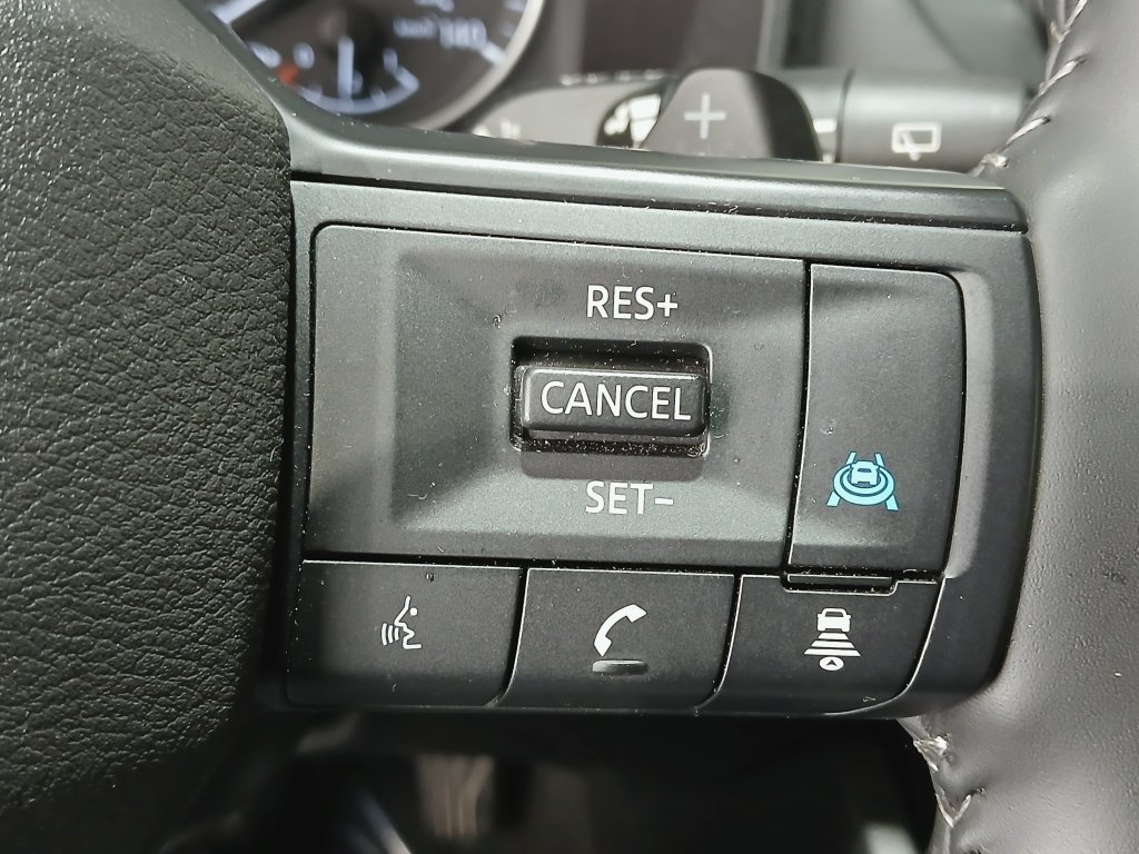 Used 2026 Nissan Rogue SV AWD/4WD image 28