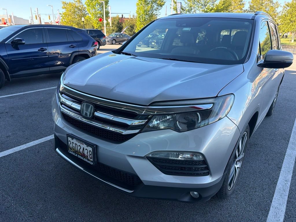 Used 2018 Honda Pilot Elite image 2