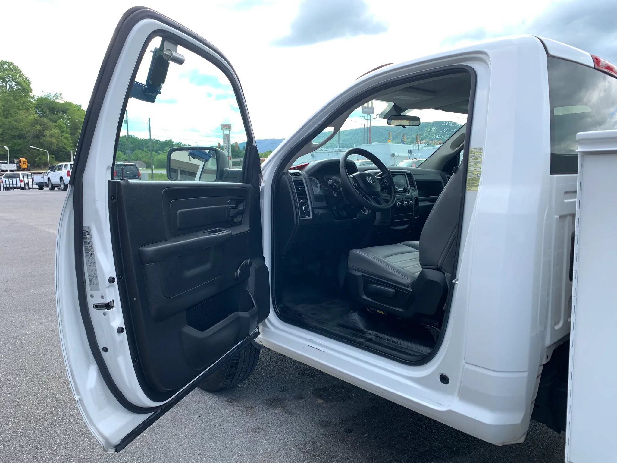 Used 2015 RAM 2500 Tradesman RWD image 7