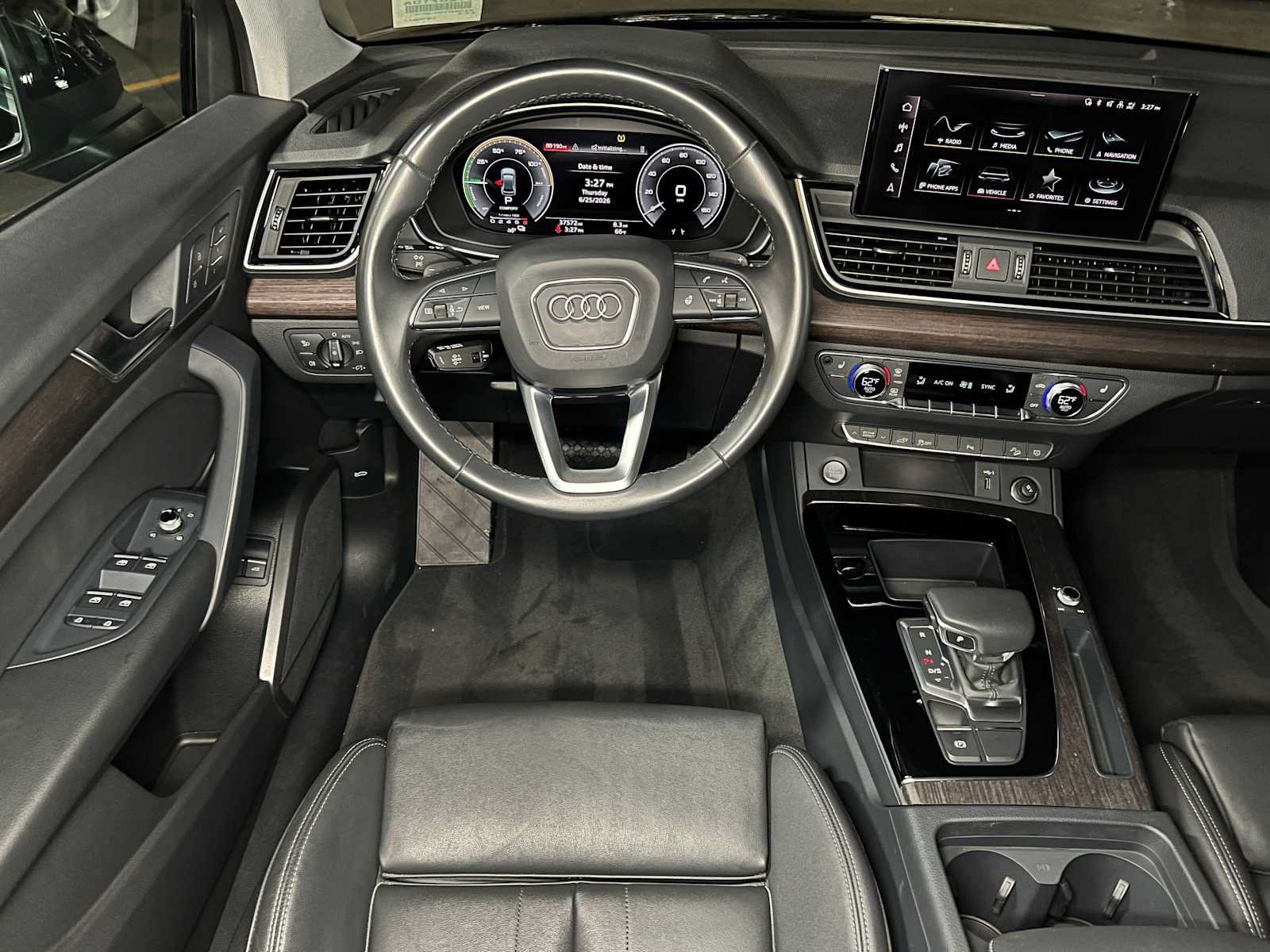 Used 2024 Audi Q5 e Premium w/ Convenience Package AWD/4WD image 42