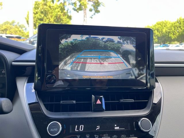 Used 2025 Toyota Corolla LE image 11