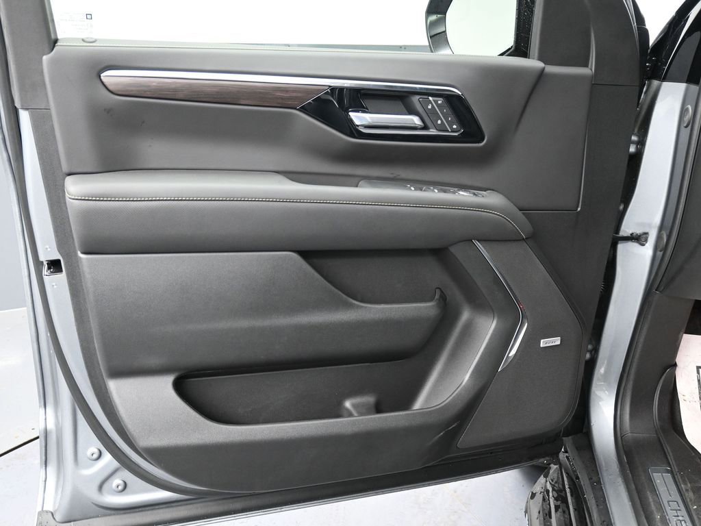 New 2026 Chevrolet Tahoe Premier AWD/4WD image 18