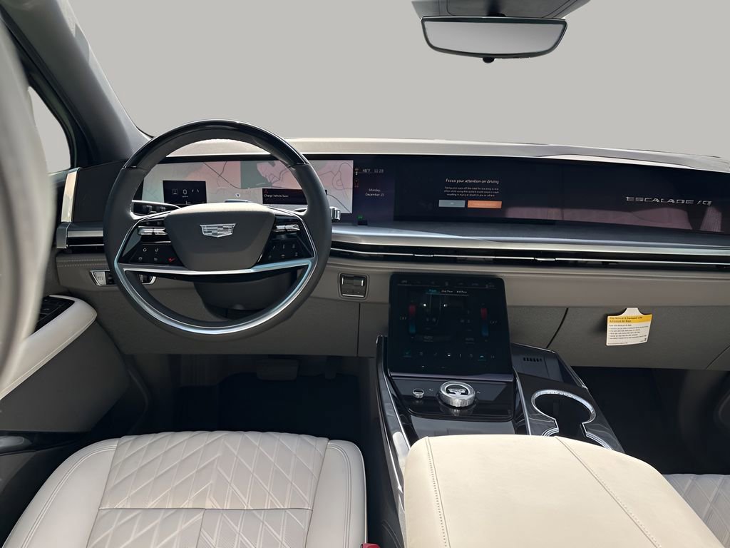 New 2026 Cadillac Escalade IQ Luxury 1 w/ LPO, Floor Liner Package AWD/4WD image 24