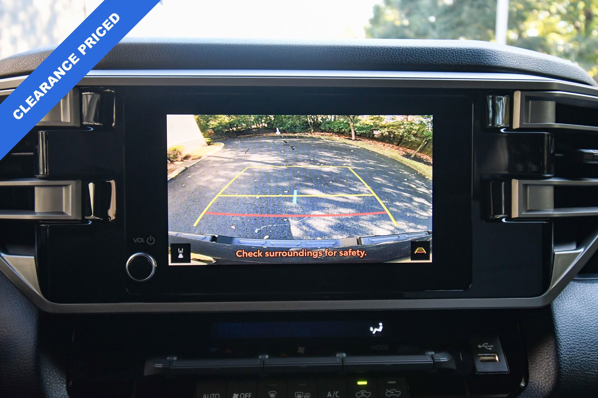 Used 2025 Toyota Tundra SR5 image 40