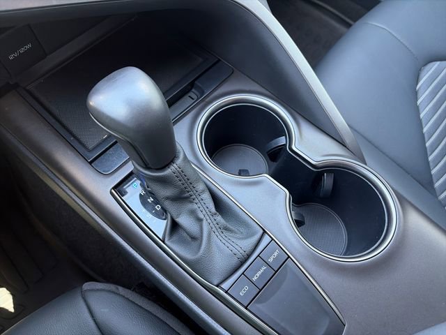 Used 2023 Toyota Camry SE FWD image 22