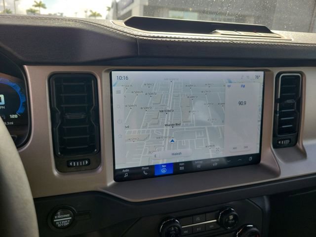 Used 2025 Ford Bronco Outer Banks image 19