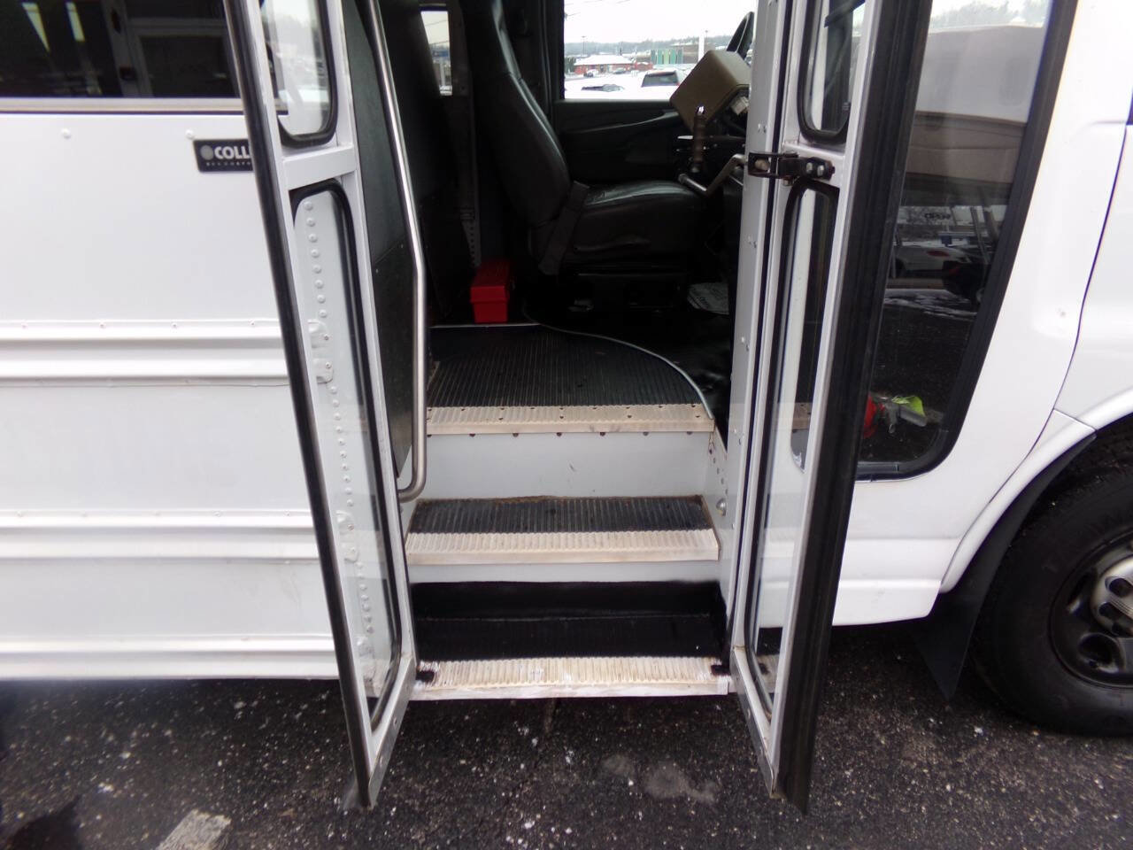 Used 2007 Chevrolet Express 3500 w/ School Bus Package RWD image 15