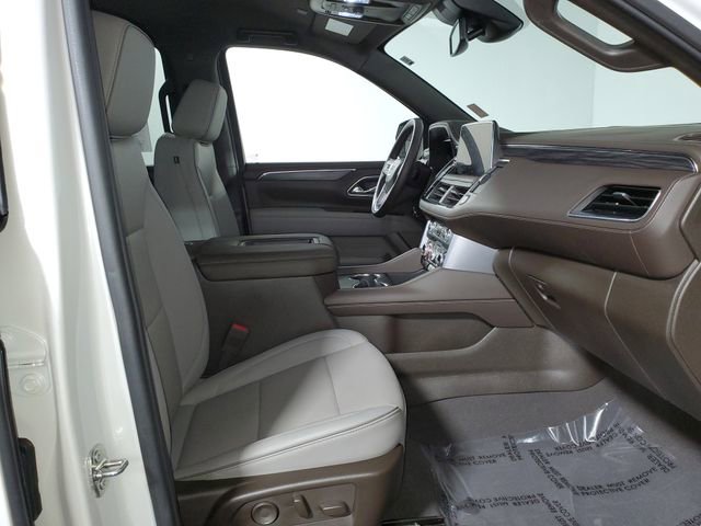 Used 2024 GMC Yukon SLT AWD/4WD image 10