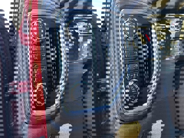 Used 2022 GMC Sierra 1500 SLT w/ SLT Premium Plus Package image 22