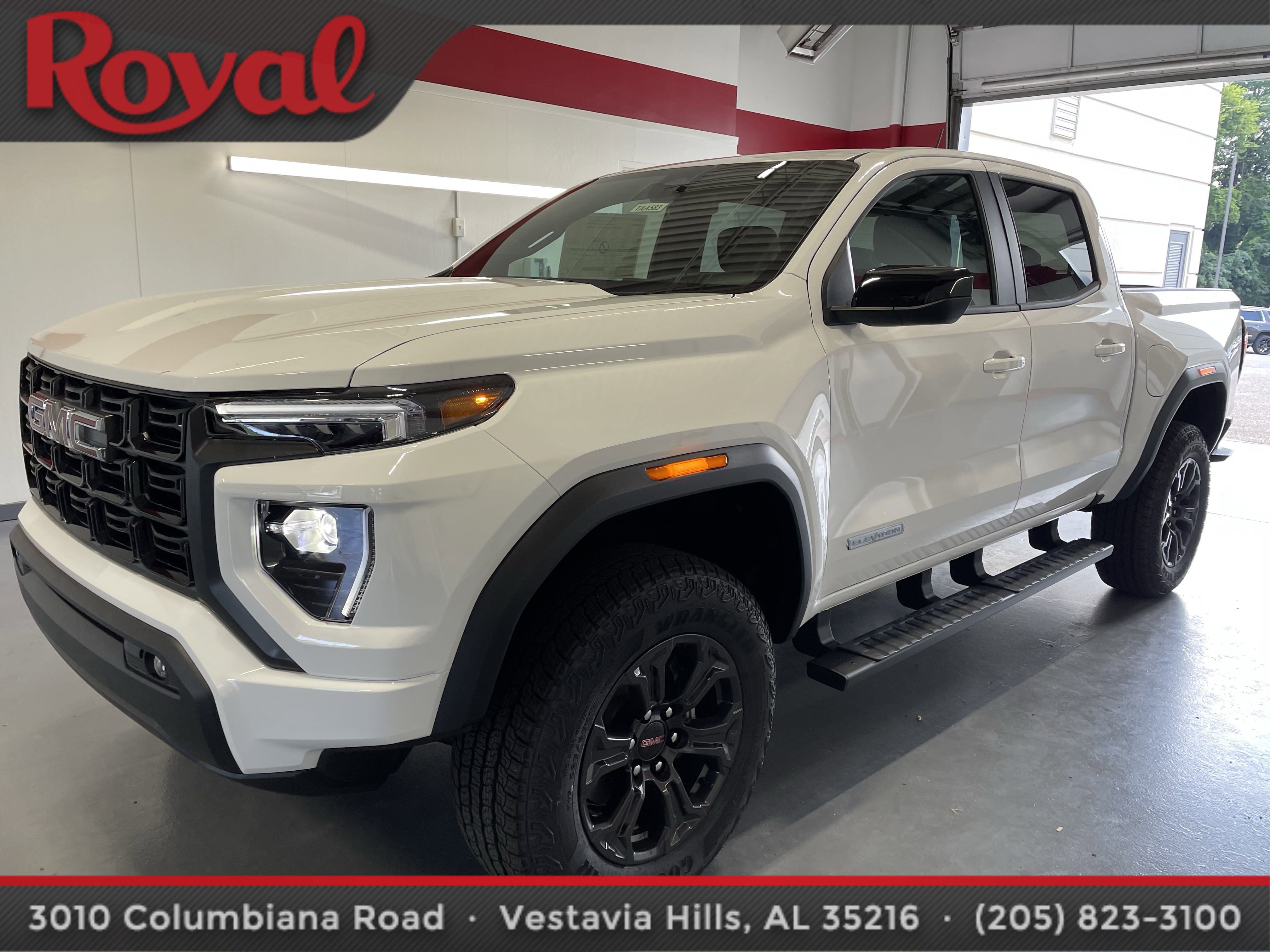 New 2025 GMC Canyon Elevation w/ Convenience Package