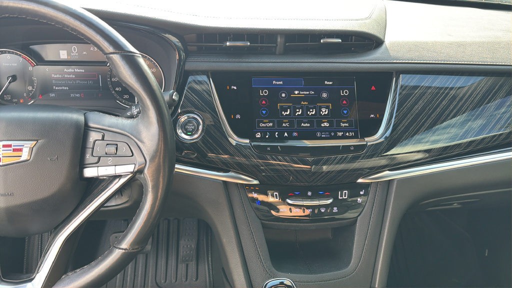 Certified 2024 Cadillac XT6 Premium Luxury FWD image 15