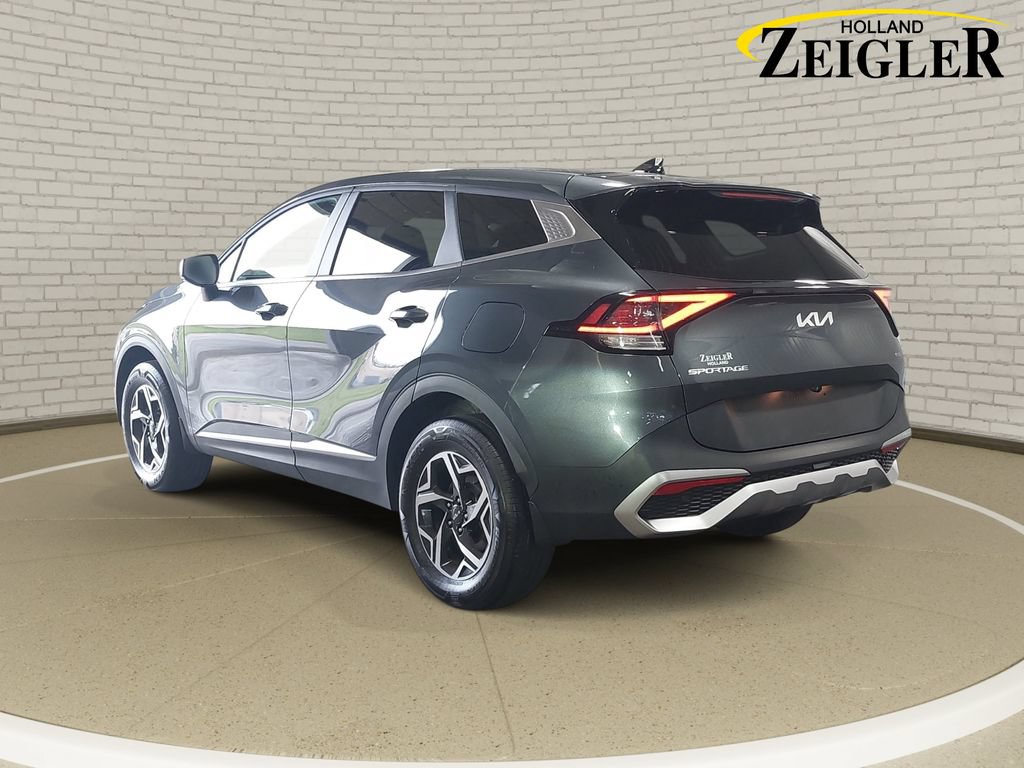 Used 2023 Kia Sportage LX AWD/4WD image 7