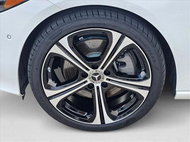 Used 2025 Mercedes-Benz C 300 Sedan image 23