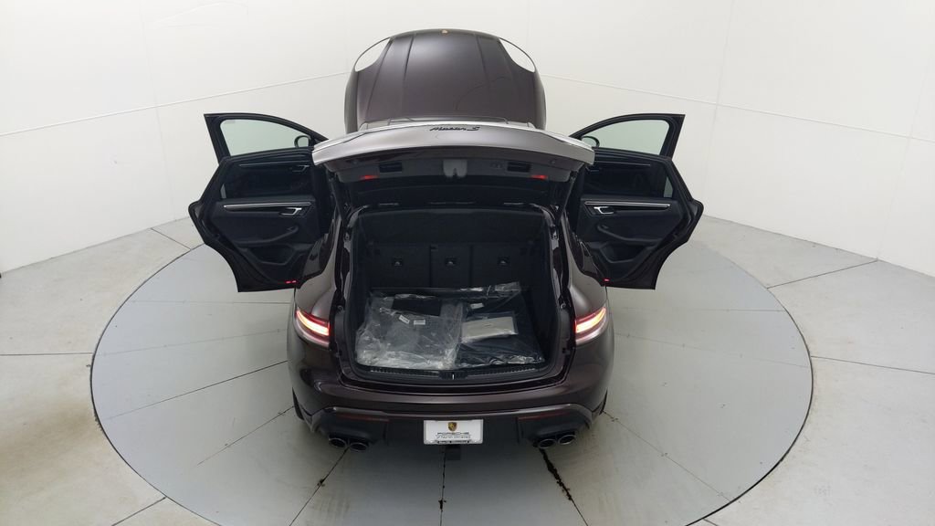 Certified 2024 Porsche Macan S AWD/4WD image 31